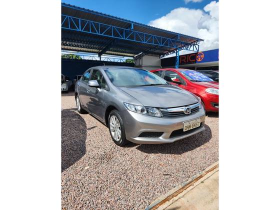 HONDA CIVIC 1.8 LXS 16V FLEX 4P AUTOMÁTICO